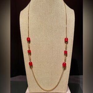 Sarah Coventry Gold Tone/Red beaded Station Necklace 1970’s